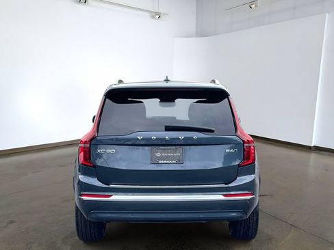Used 2026 Volvo XC90 B6 Plus w/ Protection Package Premier AWD/4WD image 5