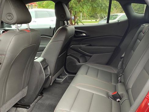 Used 2024 Chevrolet Trax RS w/ Driver Confidence Package image 21