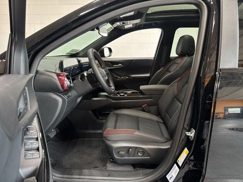 New 2027 Chevrolet Equinox RS w/ Convenience Package III AWD/4WD image 13