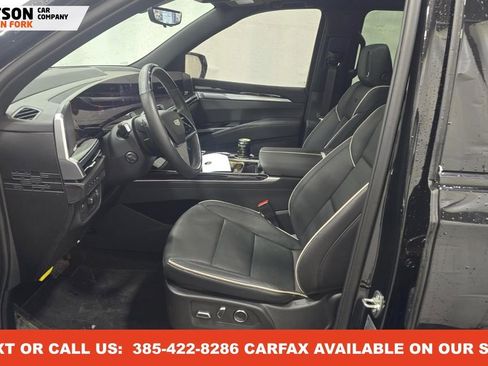 Used 2025 Cadillac Escalade ESV Sport image 7