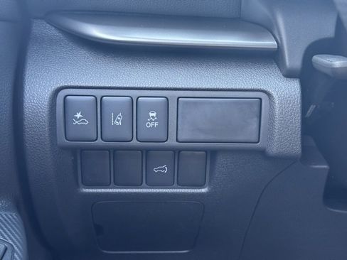 New 2025 Mitsubishi Eclipse Cross image 19