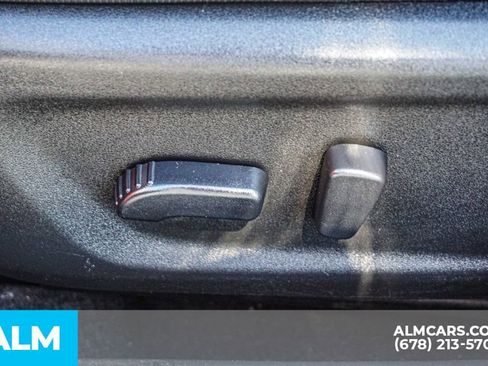Used 2025 Nissan Altima 2.5 SV FWD image 47