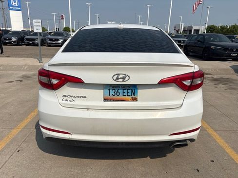 Used 2015 Hyundai Sonata SE FWD image 5