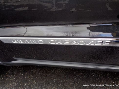 Used 2013 Jeep Grand Cherokee Limited image 5