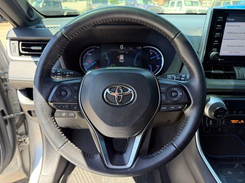 Used 2019 Toyota RAV4 XSE AWD/4WD image 14