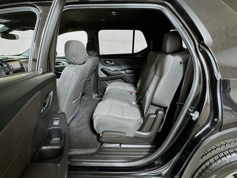 Used 2023 Chevrolet Traverse LT AWD/4WD image 21