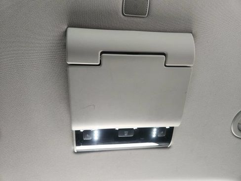 Used 2017 GMC Yukon XL Denali w/ Open Road Package AWD/4WD image 11