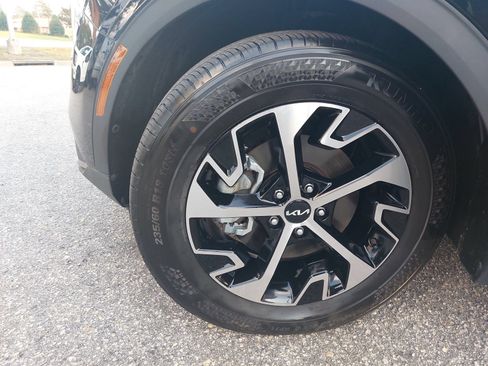 Used 2024 Kia Sportage EX FWD image 31