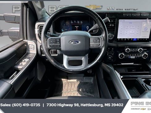Used 2023 Ford F250 Lariat w/ Lariat Ultimate Package AWD/4WD image 6