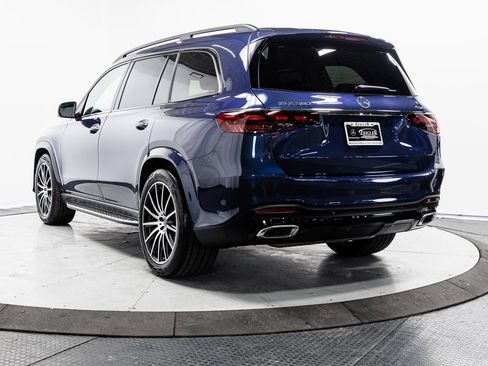 Used 2025 Mercedes-Benz GLS 580 4MATIC image 32