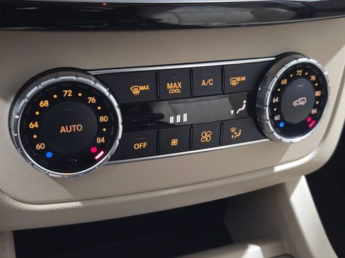 Used 2017 Mercedes-Benz GLE 350 4MATIC image 4