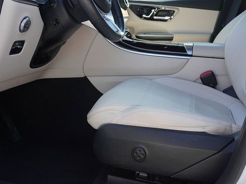 Used 2023 Mercedes-Benz GLC 300 4MATIC image 27