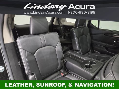Used 2025 Honda Pilot Elite image 9