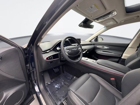 Used 2023 Genesis GV70 2.5T w/ Advanced Package image 10