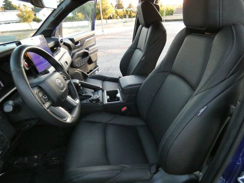 Used 2025 Toyota Tacoma TRD Off-Road w/ TRD Off Road Upgrade Package image 57