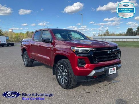 Used 2023 Chevrolet Colorado Z71 w/ Z71 Convenience Package 2 AWD/4WD image 5