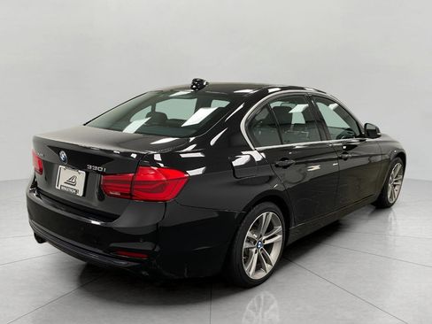 Used 2018 BMW 330i xDrive Sedan image 3