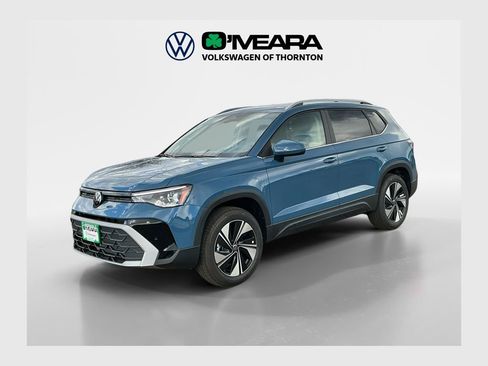 New 2025 Volkswagen Taos SE image 1