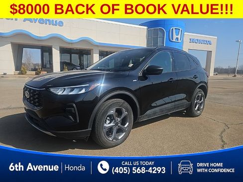 Used 2025 Ford Escape ST-Line AWD/4WD image 1