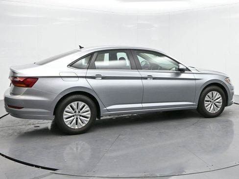 Used 2019 Volkswagen Jetta S image 8
