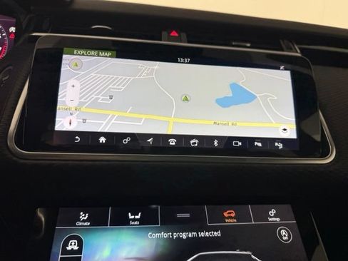 Used 2019 Land Rover Range Rover Velar R-Dynamic SE AWD/4WD image 20