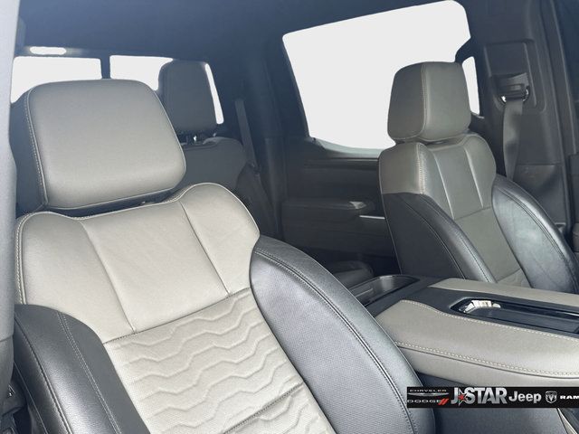 Used 2022 Chevrolet Silverado 1500 ZR2 w/ Technology Package AWD/4WD image 13