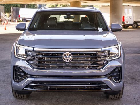New 2026 Volkswagen Atlas Cross Sport SEL Premium R-Line AWD/4WD image 2