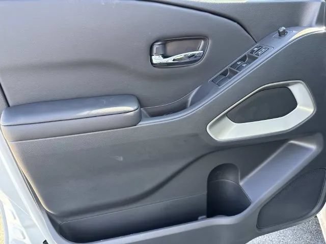 New 2027 Nissan Frontier SV RWD image 21