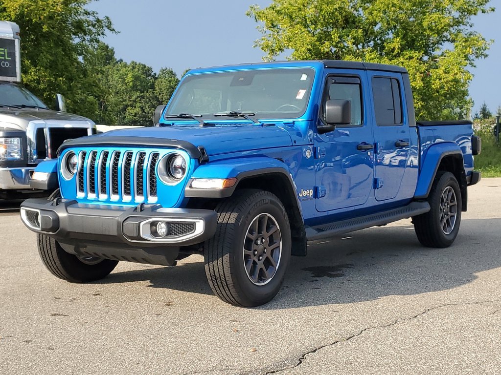 Used 2021 Jeep Gladiator Overland w/ Popular Equipment Package AWD/4WD image 2