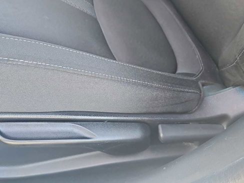 Used 2019 Honda Civic EX image 14