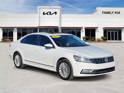 Used 2016 Volkswagen Passat 1.8T SE w/ Lighting Package