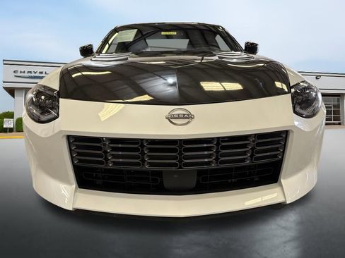 Used 2024 Nissan Z Performance w/ Floor Mat Package image 8