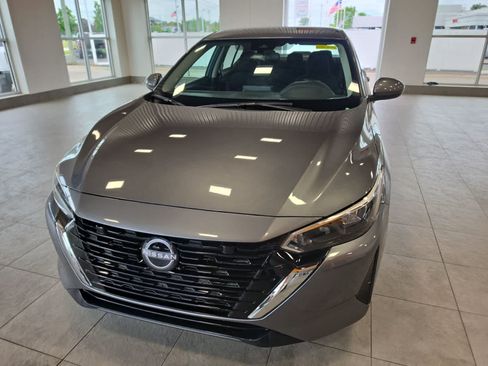 Used 2025 Nissan Sentra S FWD image 2