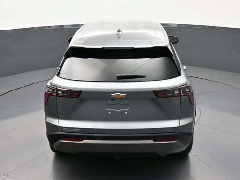 Used 2026 Chevrolet Equinox LT w/ Safety and Technology Package FWD image 19