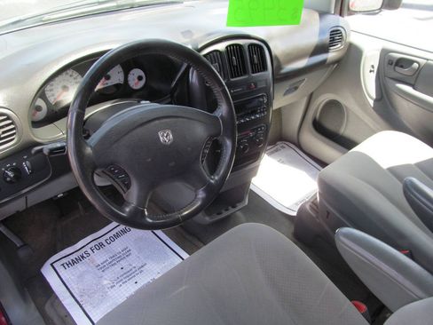 Used 2007 Dodge Grand Caravan SXT FWD image 10
