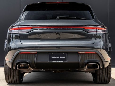 Certified 2026 Porsche Macan AWD/4WD image 10