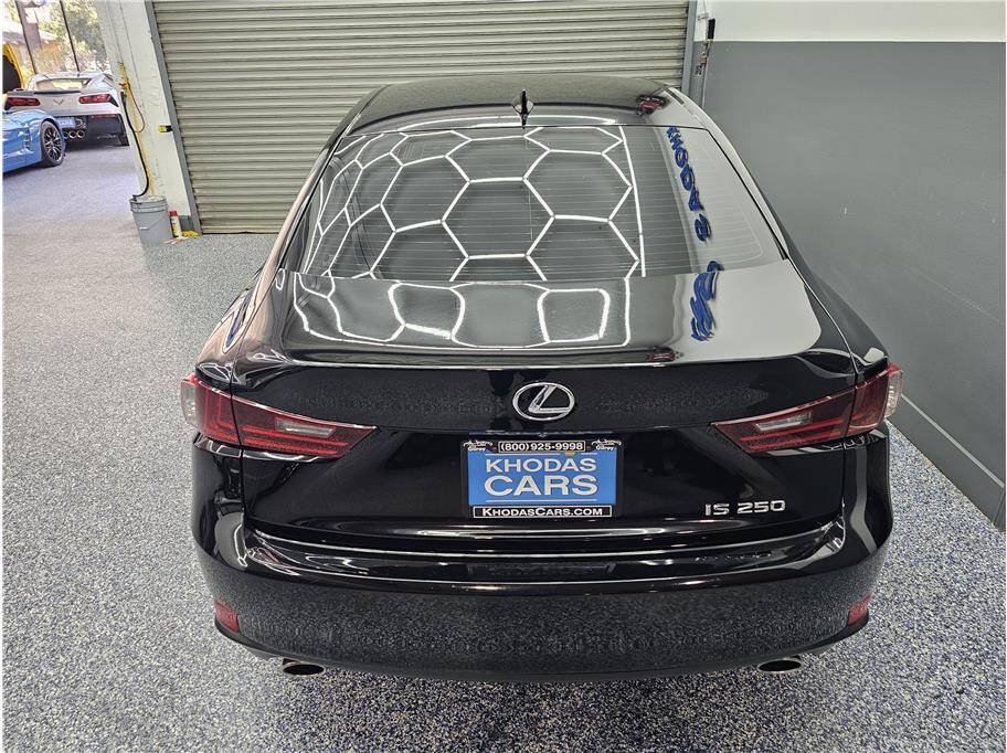 Used 2015 Lexus IS 250 RWD image 4