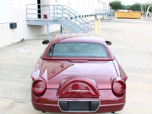 Used 2004 Ford Thunderbird RWD image 30