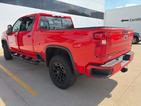 Used 2022 Chevrolet Silverado 2500 LTZ w/ LTZ Plus Package AWD/4WD image 5
