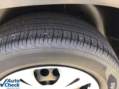 Used 2024 Chevrolet Trax LS w/ Driver Confidence Package image 40