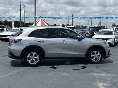 Used 2025 Honda HR-V LX image 6