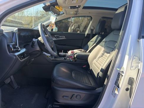 Certified 2025 Kia Sportage SX image 15