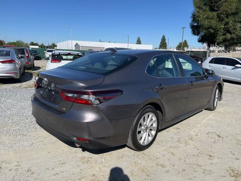 Used 2023 Toyota Camry LE image 5