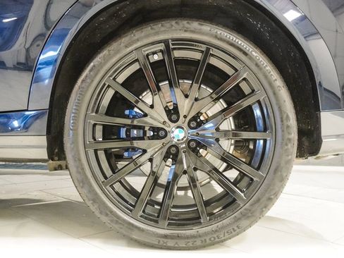 Used 2021 BMW X6 M50i w/ Executive Package image 40