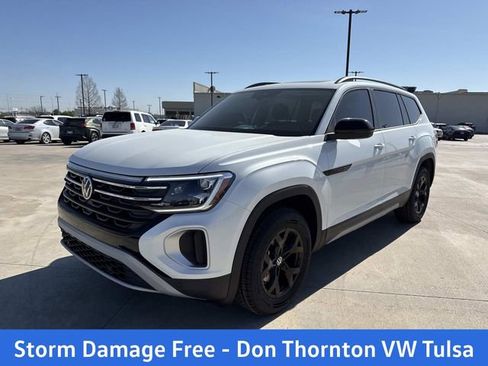 New 2026 Volkswagen Atlas Peak Edition AWD/4WD image 8