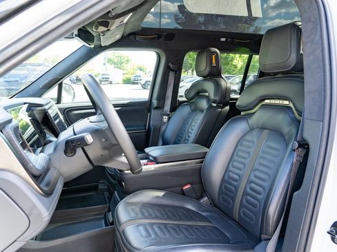 Used 2024 Rivian R1S Adventure AWD/4WD image 17