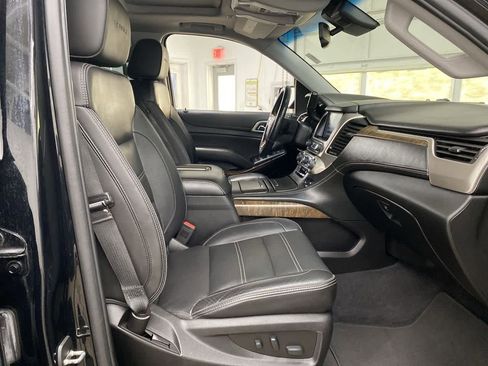 Used 2019 GMC Yukon XL Denali w/ Denali Ultimate Package image 18