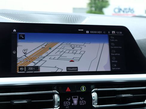 Used 2020 BMW 330i Sedan w/ Premium Package RWD image 26