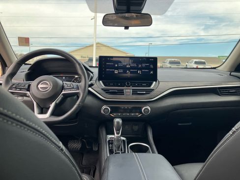 Used 2024 Nissan Altima 2.5 SL image 30