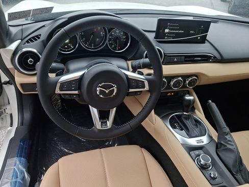 New 2026 MAZDA MX-5 Miata RF Grand Touring RWD image 6